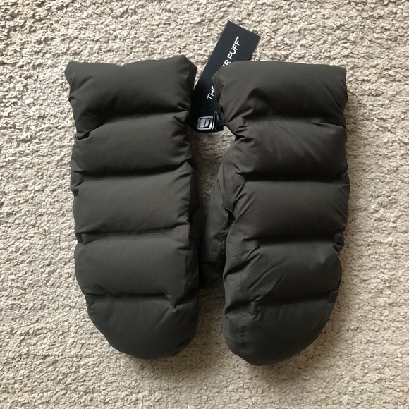 Aritzia - Super 20 Down Gloves. - Picture 1 of 2